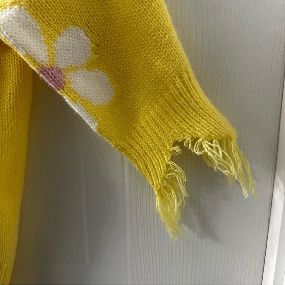 No Comment Yellow Daisy Distressed Knit Sweater | M | Y2K Grunge Floral Thrashed - Picture 6 of 7